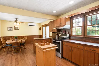 112 Lawrence Avenue, Smithtown, NY 11787 - Photo 6
