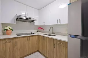 35-20 146th St, Flushing, NY 11354 - Photo 2