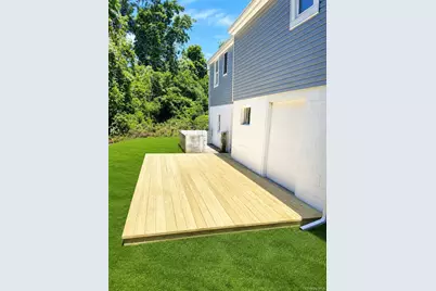 147 Freya Road, Rocky Point, NY 11778 - Photo 14