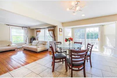 66 Maple Street #A, Roslyn Heights, NY 11577 - Photo 12