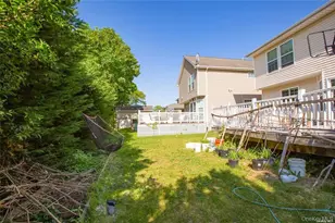 66 Maple St, Roslyn Heights, NY 11577 - Photo 22