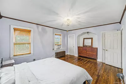 9327 244th Street, Floral Park, NY 11001 - Photo 16