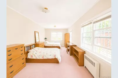 8018 217th, Hollis, NY 11427 - Photo 10