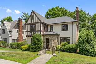 40 Parkview Dr, Bronxville, NY 10708 - Photo 2