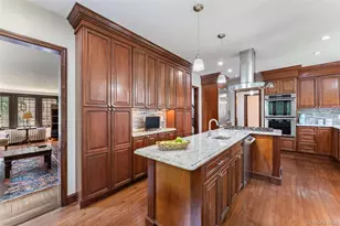 40 Parkview Dr, Bronxville, NY 10708 - Photo 10