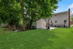 1701 Lexington Ave, Merrick, NY 11566 - Photo 16