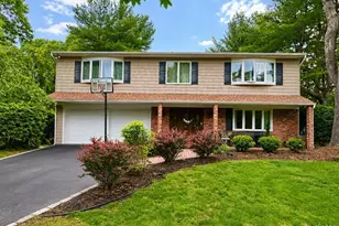 68 Butterfield Dr, Greenlawn, NY 11740 - Photo 4