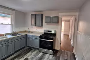 195 N Hamilton St, Poughkeepsie, NY 12601 - Photo 6