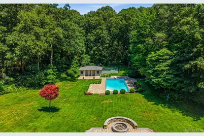 15 Tiber Road, Oyster Bay, NY 11791 - Photo 36