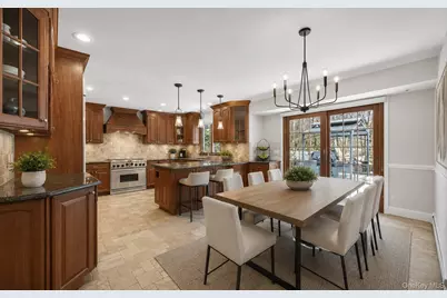 15 Tiber Road, Oyster Bay, NY 11791 - Photo 8