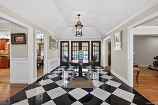 15 Tiber Rd, Oyster Bay, NY 11791 - Photo 4