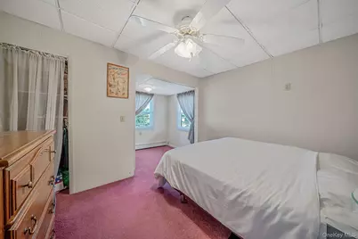 426 N 4th Street, Lindenhurst, NY 11757 - Photo 26