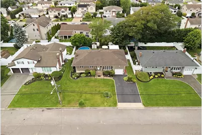 17 Mohawk Place, Massapequa, NY 11758 - Photo 38