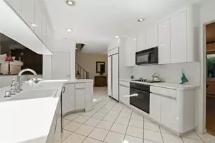 3 King Ave, Melville, NY 11747 - Photo 8
