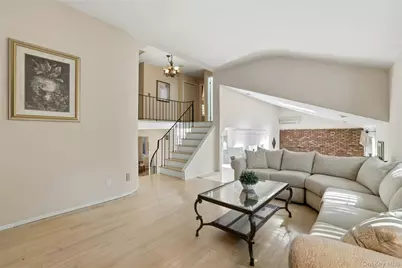 3 King Avenue, Melville, NY 11747 - Photo 14