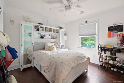 23 Country View Lane, East Islip, NY 11730 - Photo 16