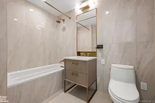 3 Ct Square, Long Island City, NY 11101 - Photo 10