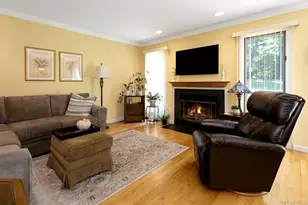 114 Ridgeview Ln, Yorktown Heights, NY 10598 - Photo 8