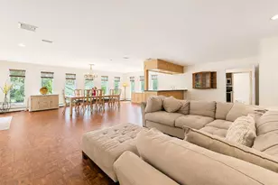 4 Royal Oak Ct, Holbrook, NY 11741 - Photo 8