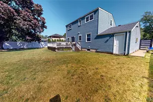 510 11th St, West Babylon, NY 11704 - Photo 22
