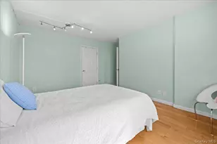 555 Kappock St, Bronx, NY 10463 - Photo 8