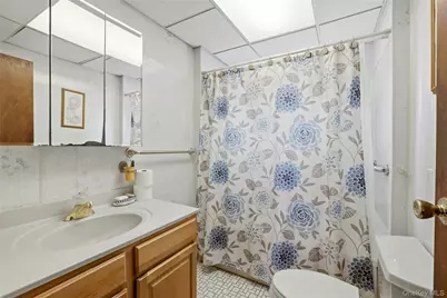 190 Madison Avenue, Oceanside, NY 11572 - Photo 14