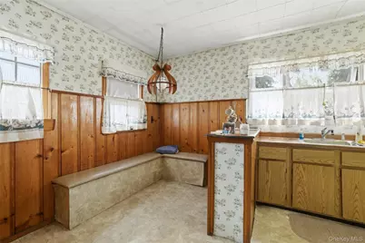 190 Madison Avenue, Oceanside, NY 11572 - Photo 8