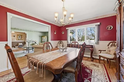 8 Penn Drive, Dix Hills, NY 11746 - Photo 10