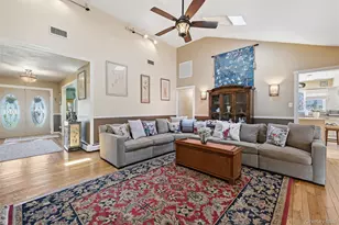 8 Penn Dr, Dix Hills, NY 11746 - Photo 4