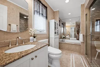 8 Penn Drive, Dix Hills, NY 11746 - Photo 20