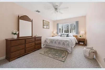 8 Penn Drive, Dix Hills, NY 11746 - Photo 14