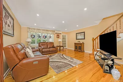 65-19 78th Street, Middle Village, NY 11379 - Photo 6