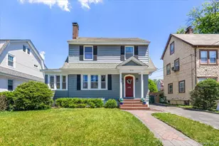 1072 Hunter Ave, Pelham, NY 10803 - Photo 2