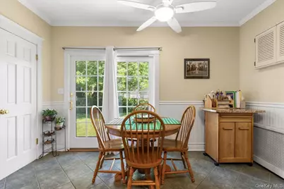 1072 Hunter Avenue, Pelham, NY 10803 - Photo 16