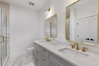 118 Juniper Lane #31, Yaphank, NY 11980 - Photo 8