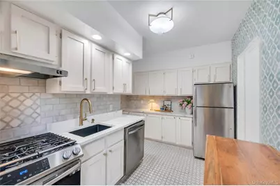 63-61 99th St #C16, Rego Park, NY 11374 - Photo 12