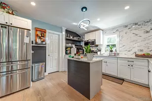 1022 Parkway St, Riverhead, NY 11901 - Photo 10