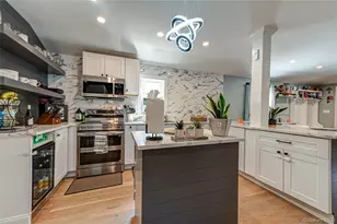 1022 Parkway St, Riverhead, NY 11901 - Photo 12