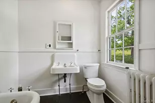 38 Landing Meadow Rd, Smithtown, NY 11787 - Photo 18