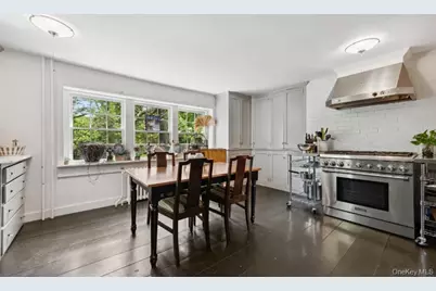 38 Landing Meadow Road, Smithtown, NY 11787 - Photo 14