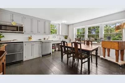 38 Landing Meadow Road, Smithtown, NY 11787 - Photo 6