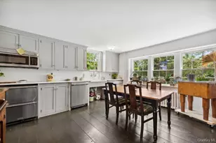 38 Landing Meadow Rd, Smithtown, NY 11787 - Photo 6