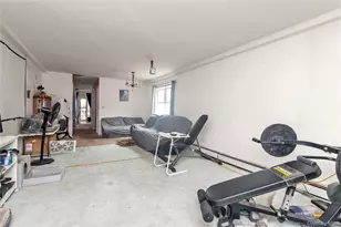 106-41 160th St, Jamaica, NY 11433 - Photo 4