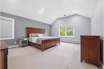 19 Sunset Road W, Albertson, NY 11507 - Photo 14