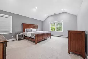 19 Sunset Rd W, Albertson, NY 11507 - Photo 14