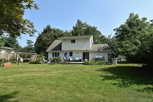 16 Brightview Dr, Rocky Point, NY 11778 - Photo 18