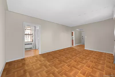 8380 118th St #6G, Kew Gardens, NY 11415 - Photo 2