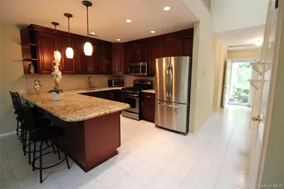 3 Pidgeon Court, Manorville, NY 11949 - Photo 2