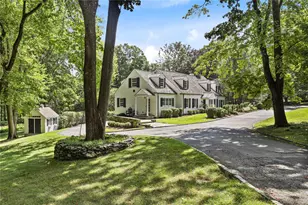 430 Harris Rd, Bedford Hills, NY 10507 - Photo 2