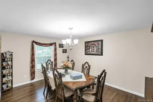 84 Juniper Ave, Ronkonkoma, NY 11779 - Photo 10